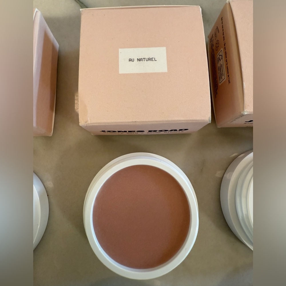 Jones Road Mini Miracle Balm in Au Naturel